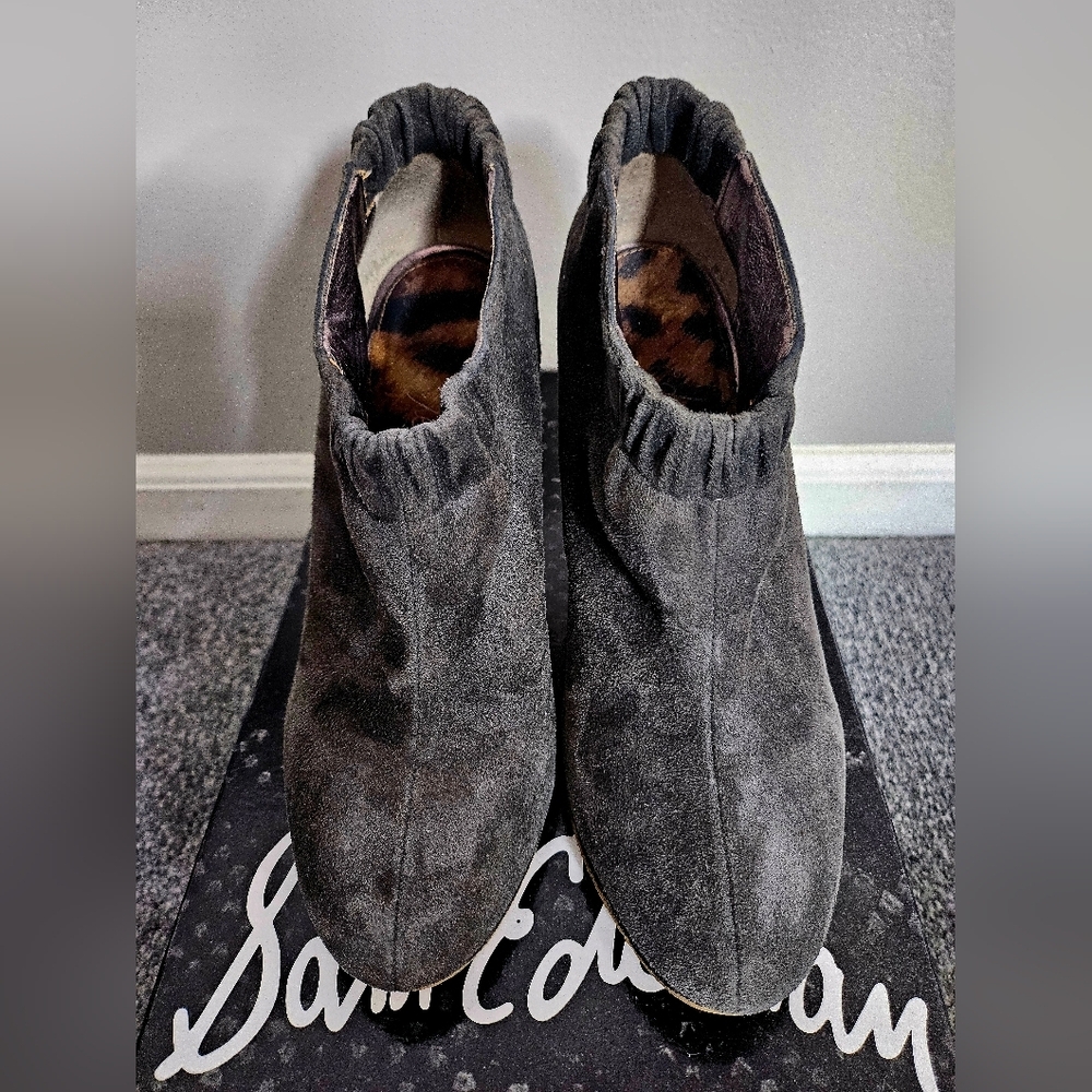 Sam Edelman Simone Concrete Suede Booties size 6M